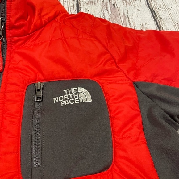 Boys The North Face Red Zip Up Outerwear Liner Outerwear Jacket - Picture 4 of 11